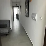 Penthouse No 8 *