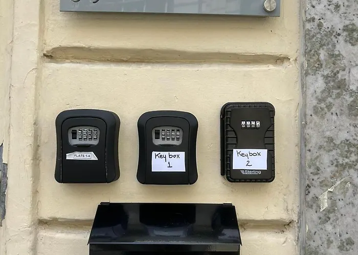 Apartment Penthouse No 8 *