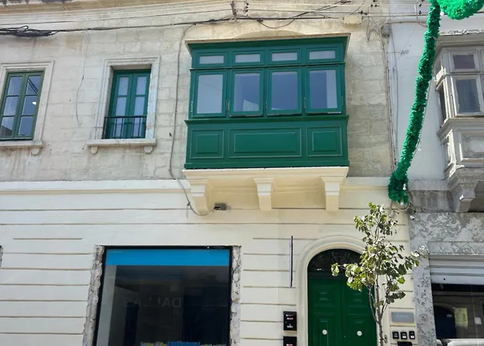 Penthouse No 8 Hamrun